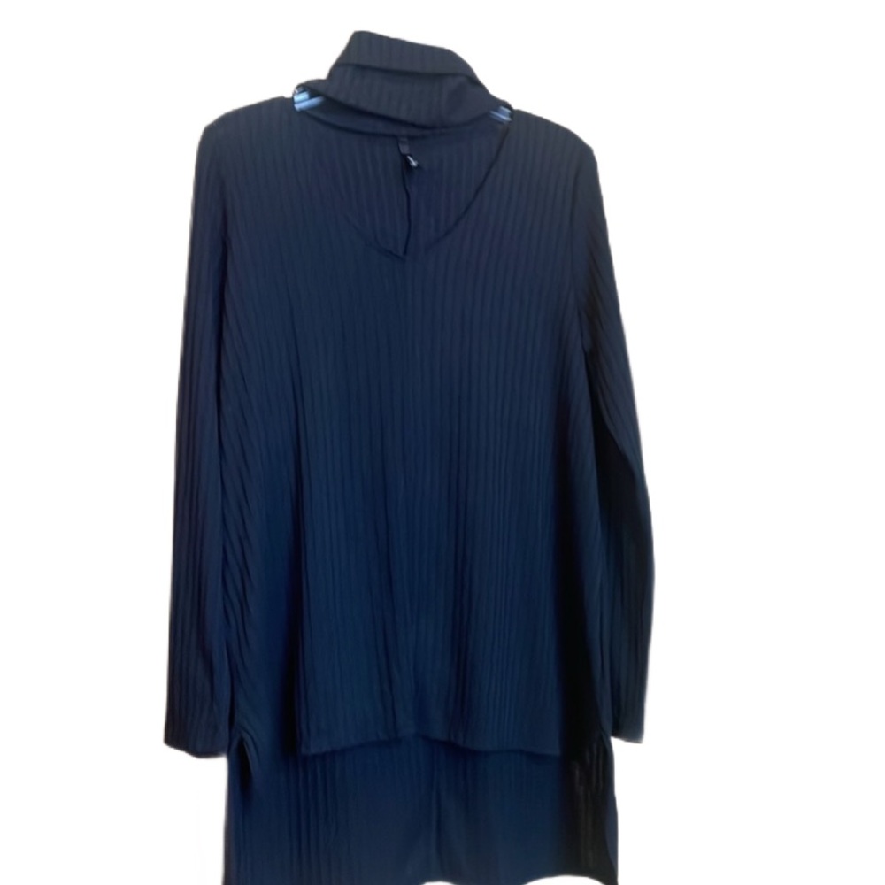 ⭐️Shelly black turtleneck tunic with cut out size large